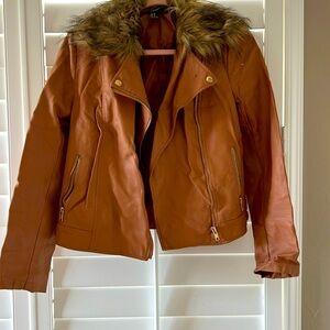 Size M Forever 21 Faux Fur & Leather Tan Collared Jacket with Zippers & Pockets